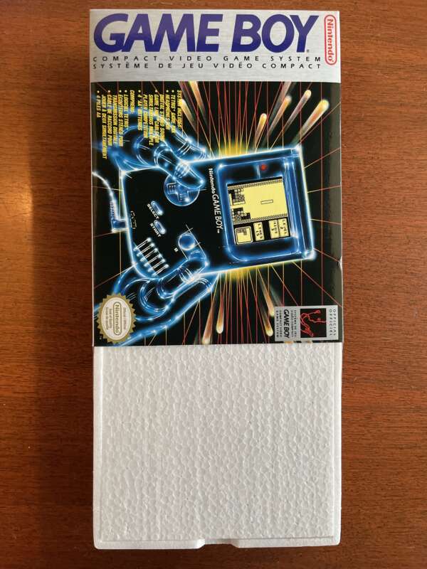 Nintendo Gameboy Console, new in Box. - Image 5