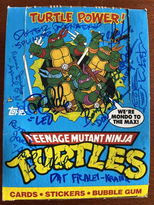 Teenage Mutant Ninja Turtles Wax boxes, series 1 and series 2 signed and sketched by Kevin Eastman, and signed by original cast members (7). - Image 2