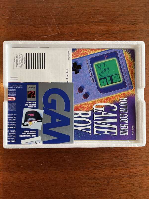 Nintendo Gameboy Console, new in Box. - Image 7