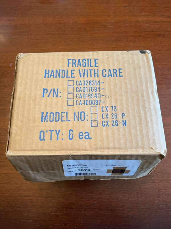 Space Invaders Video Game Factory Case Pack of 6 (opened), Atari 2600 1978 - Image 3